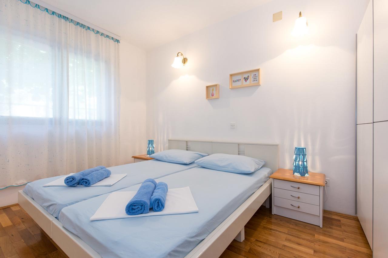 Apartmán Adora Krk Town Exteriér fotografie